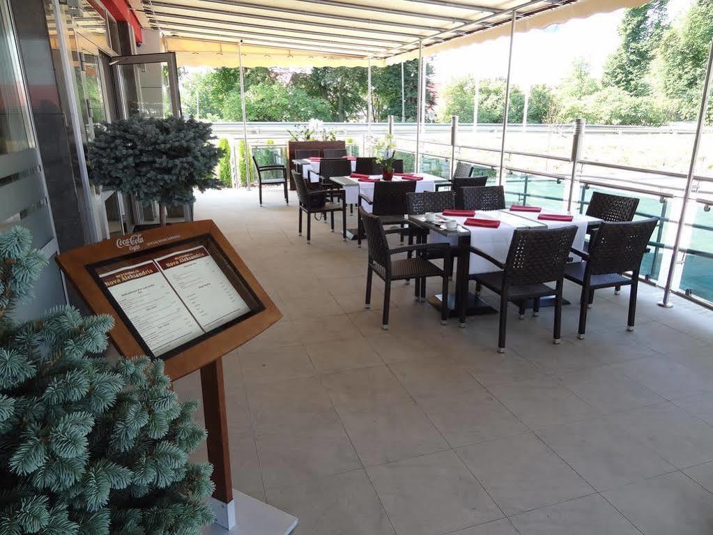 Hotel Pikul Pulawy Ngoại thất bức ảnh